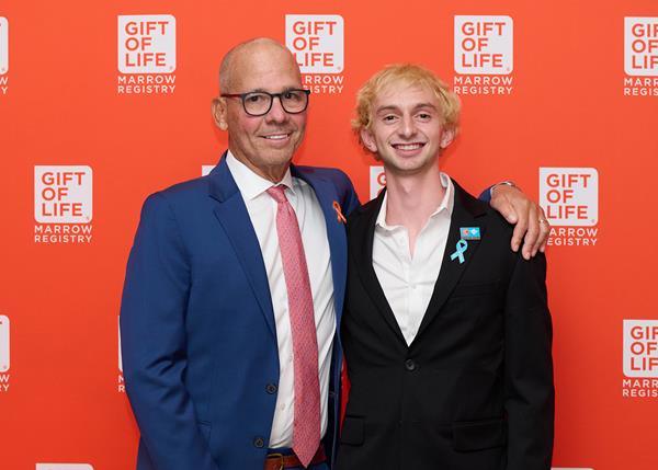 Stem cell recipient Mark Josephson and donor Jacob Isrow. 